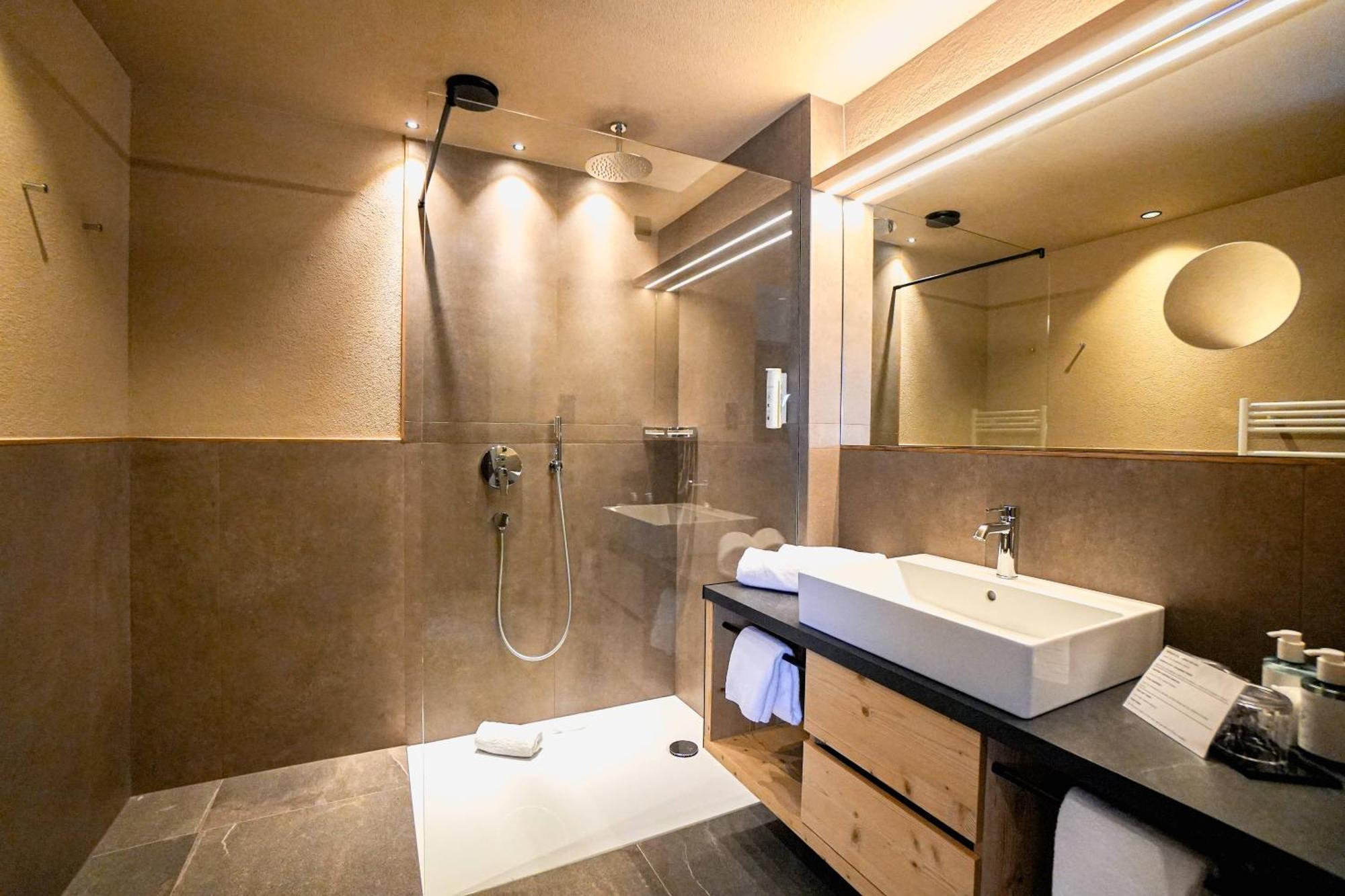 Hotel Pozzamanigoni Sëlva Buitenkant foto
